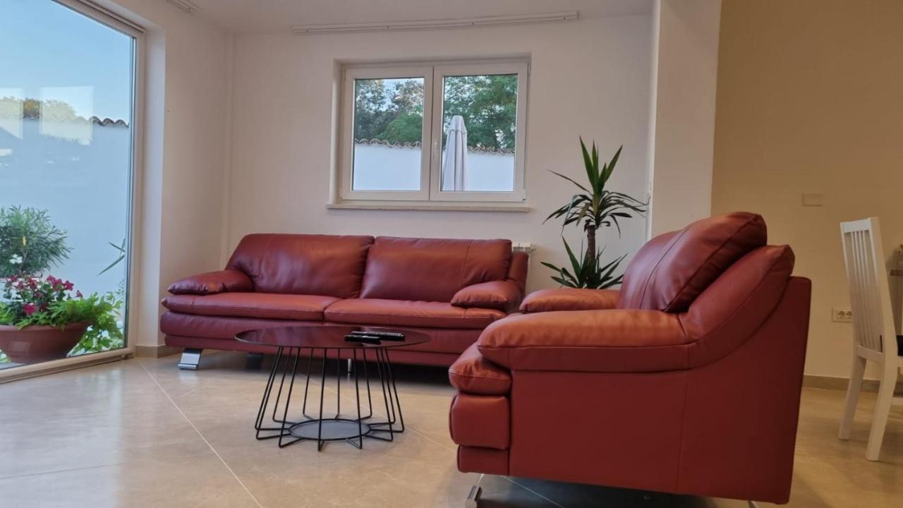 Villa Natka 罗维尼村 外观 照片